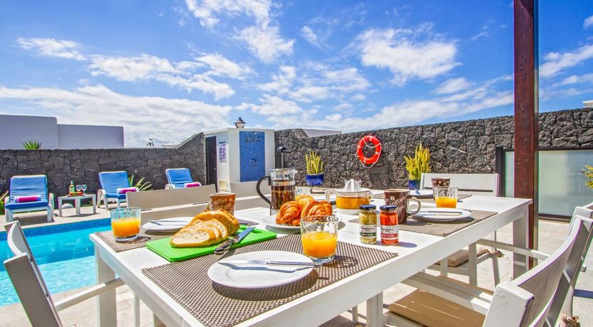 Photo of Roja Rising