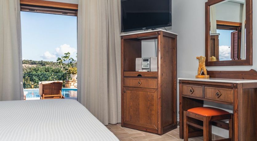 Photo of Saffron Rose