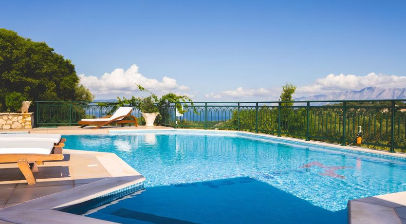 Photo of Saffron Rose