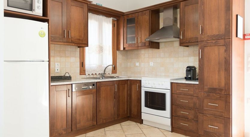 Photo of Saffron Rose