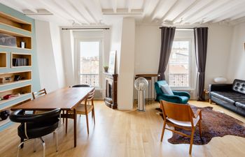 The French Genius Apartment