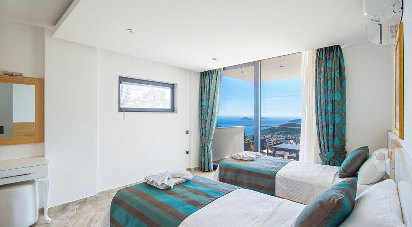 Photo of Seven Mountains