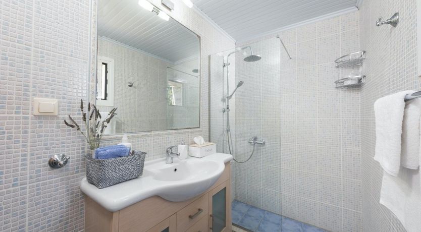 Photo of The Silver Moonshine