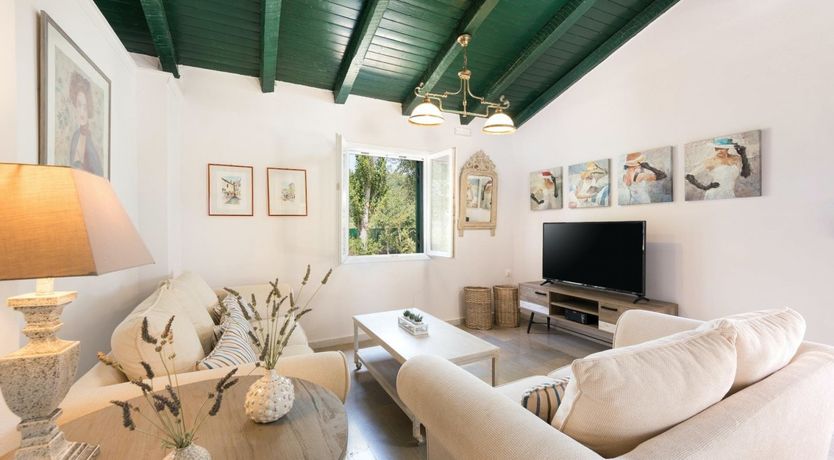 Photo of The Silver Moonshine