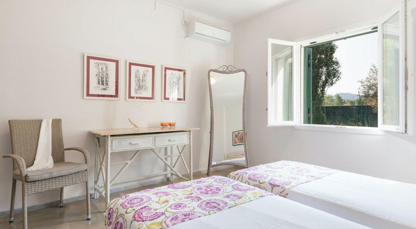 Photo of The Silver Moonshine