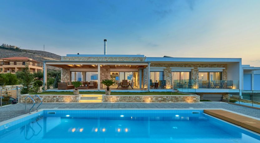 Photo of From the Pool to the Horizon