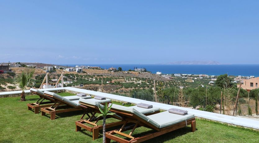 Photo of From the Pool to the Horizon