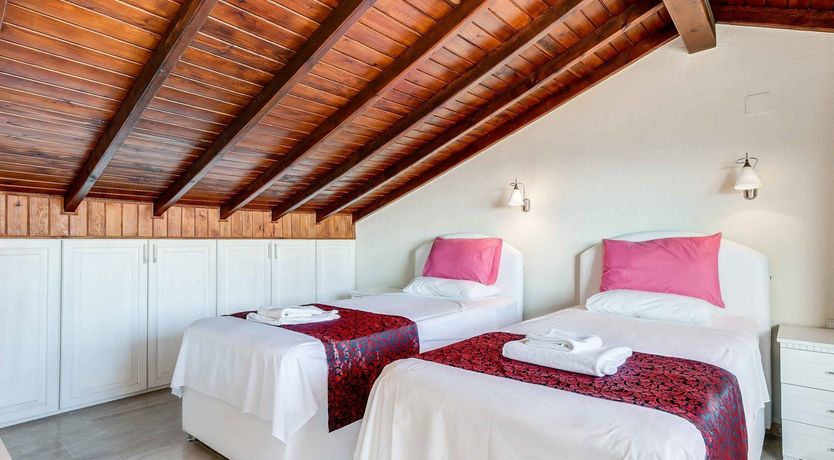 Photo of Mosaic Muse