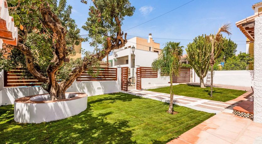 Photo of Earthly Pleasures