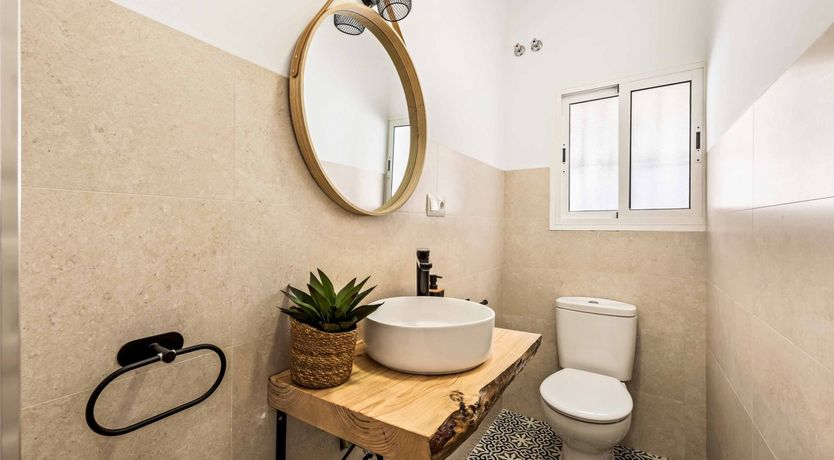 Photo of Earthly Pleasures