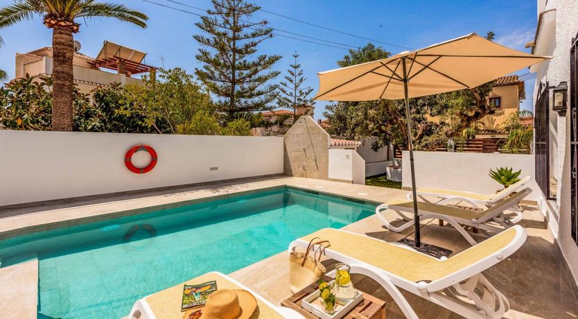 Photo of Earthly Pleasures