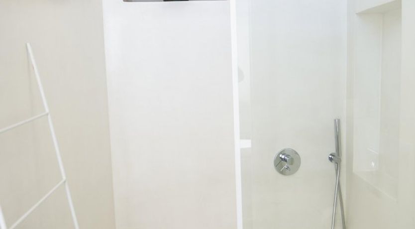 Photo of Corinthian Base