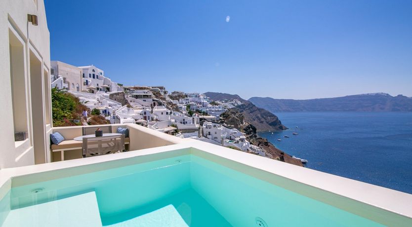 Photo of Corinthian Base