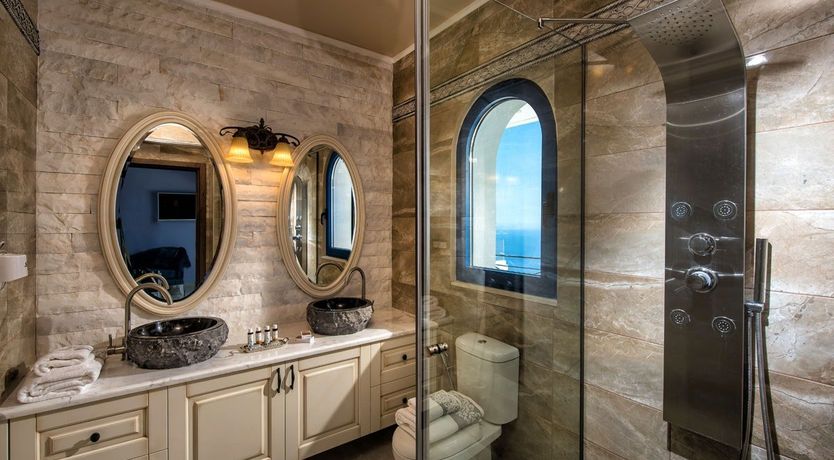 Photo of Papyrus & Oakes