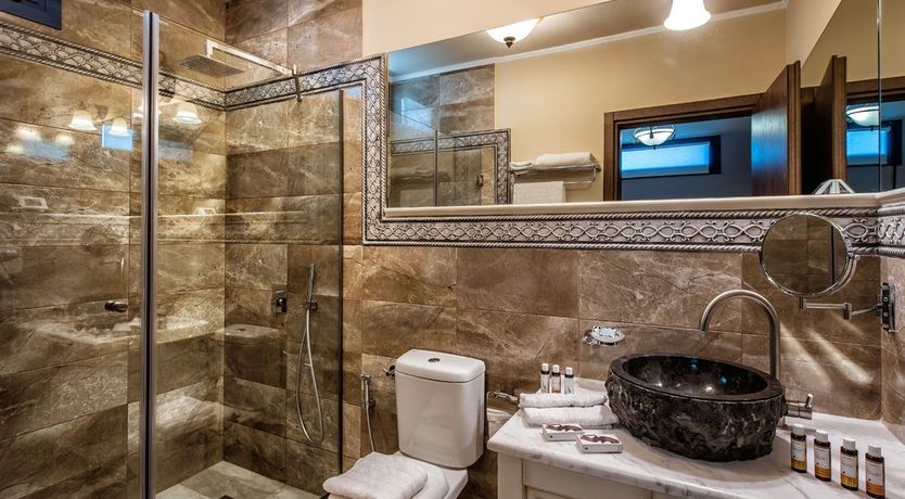 Photo of Papyrus & Oakes