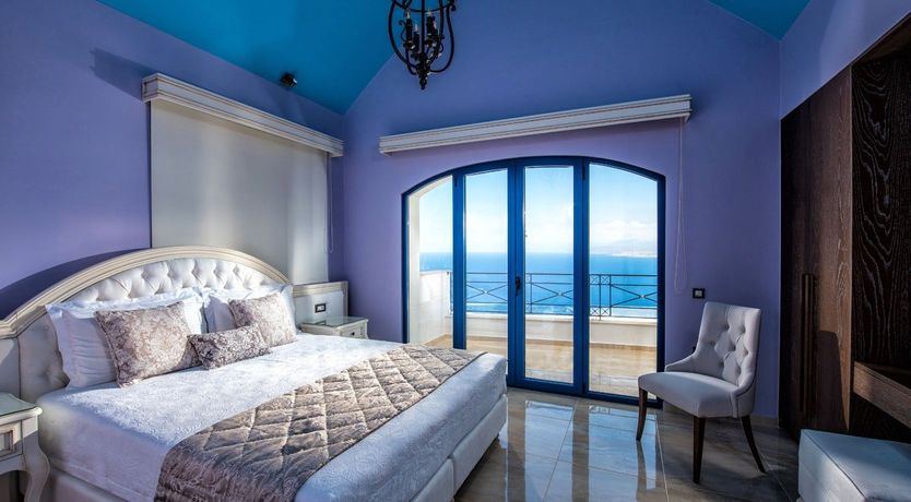 Photo of Papyrus & Oakes