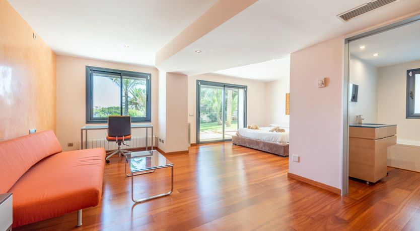 Photo of The Crystal View