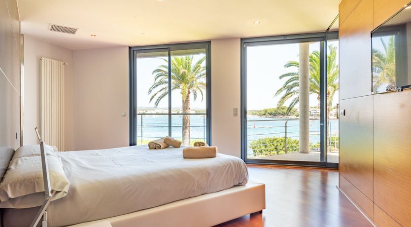 Photo of The Crystal View