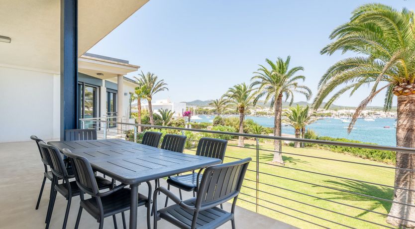 Photo of The Crystal View