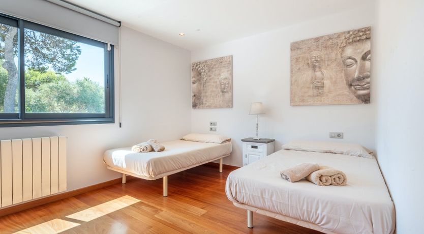 Photo of The Crystal View