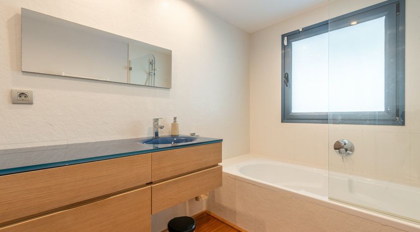 Photo of The Crystal View