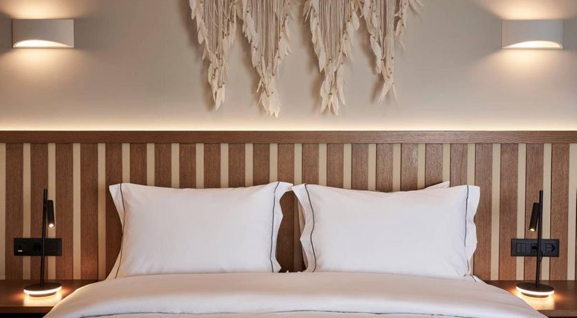 Photo of Straight to the Sea