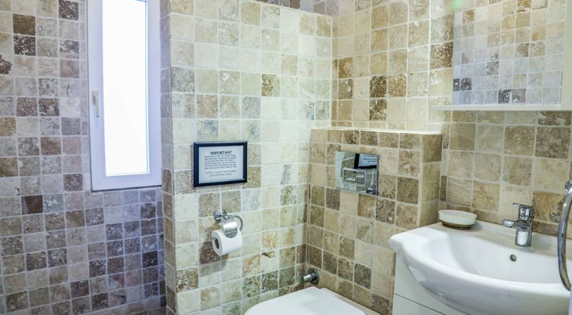 Photo of Flight of the Redwing