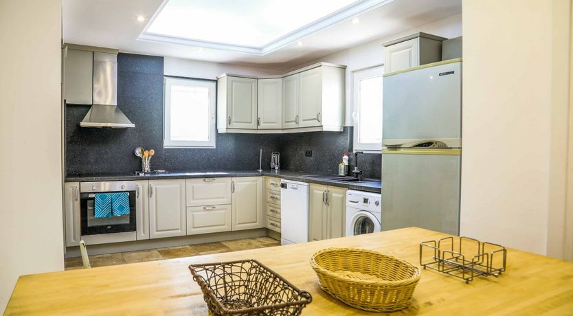 Photo of Flight of the Redwing