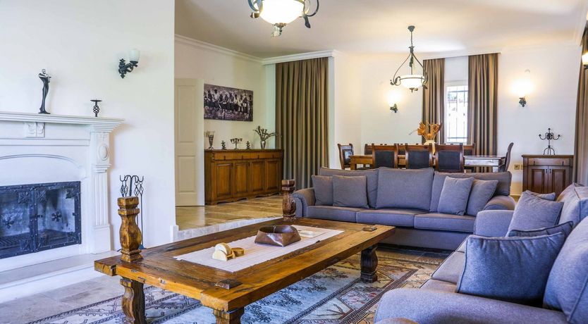 Photo of Flight of the Redwing