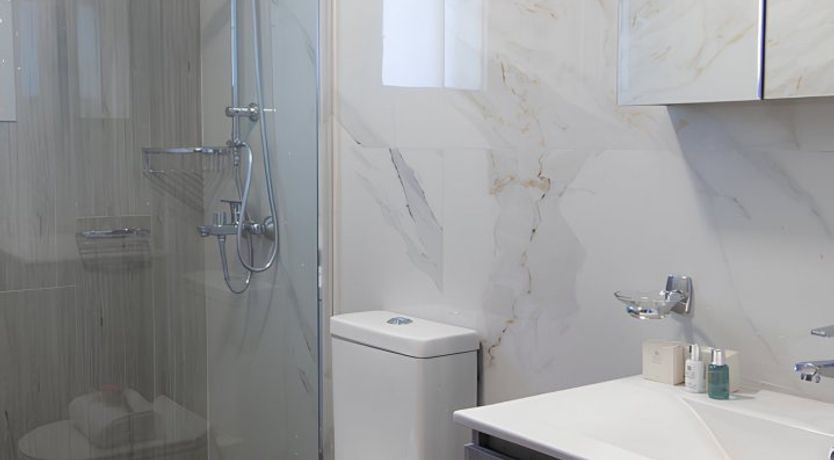 Photo of Olive & Lemon