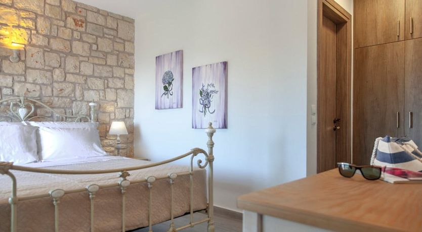 Photo of Olive & Lemon