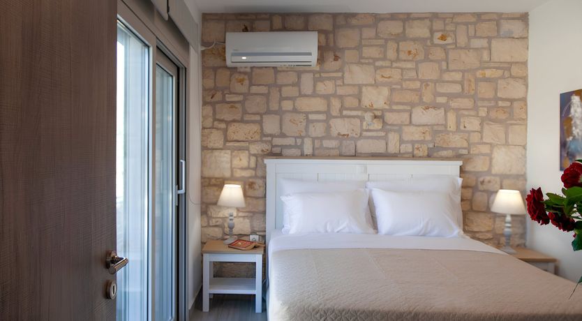 Photo of Olive & Lemon