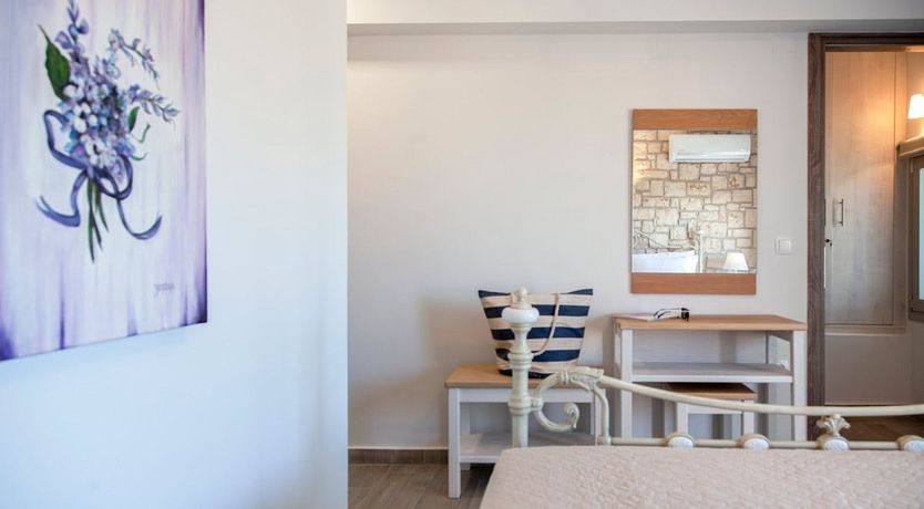 Photo of Olive & Lemon