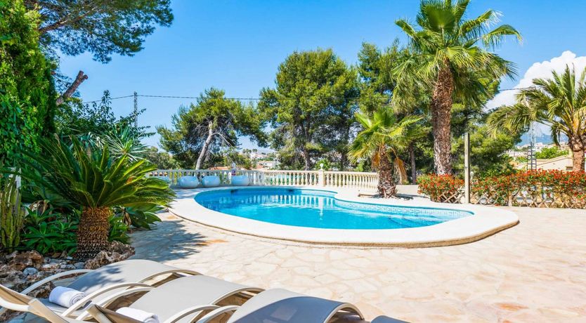 Photo of Tower in the Palms