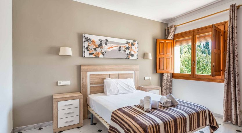 Photo of Tower in the Palms