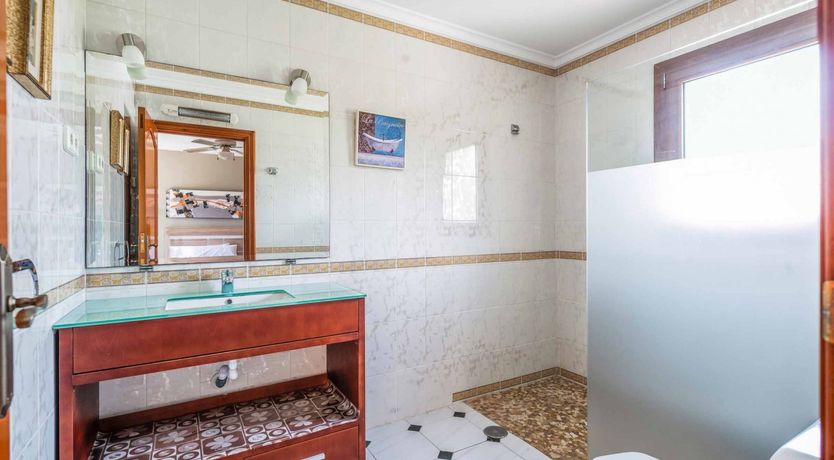 Photo of Tower in the Palms