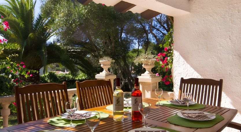 Photo of Across the Tiles