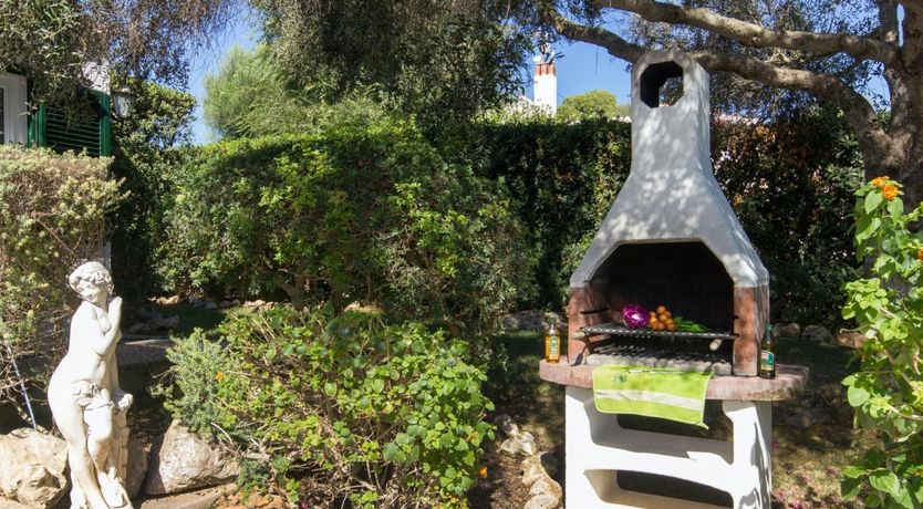 Photo of Across the Tiles