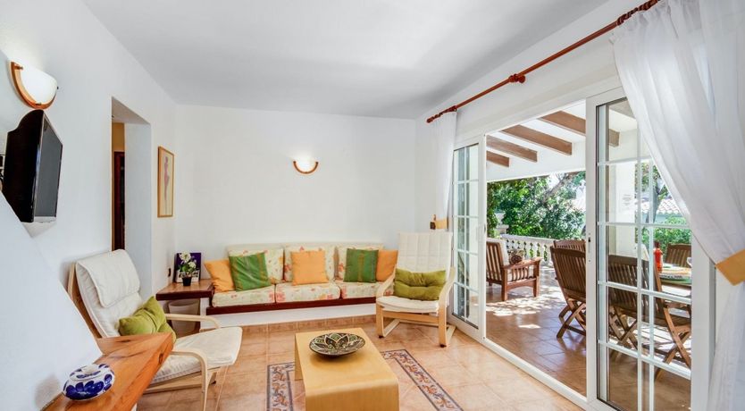 Photo of Across the Tiles