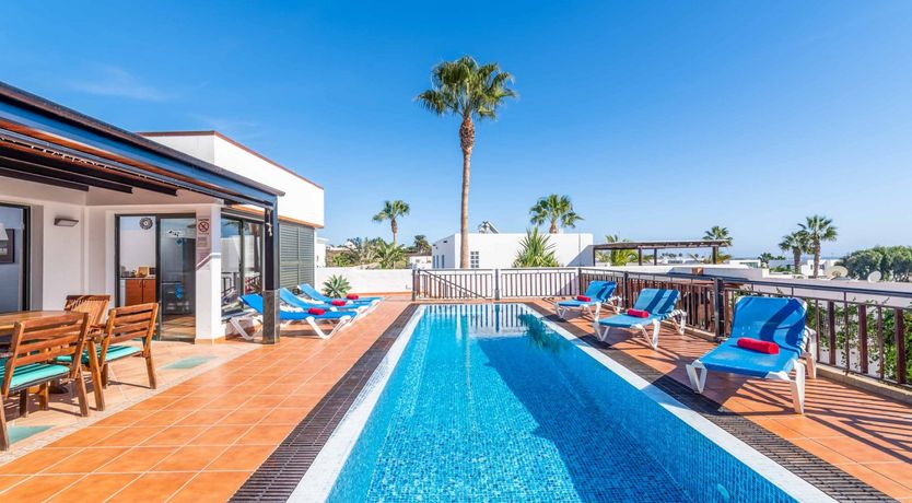 Photo of Carmen Canary