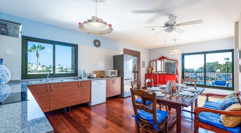 Photo of Carmen Canary