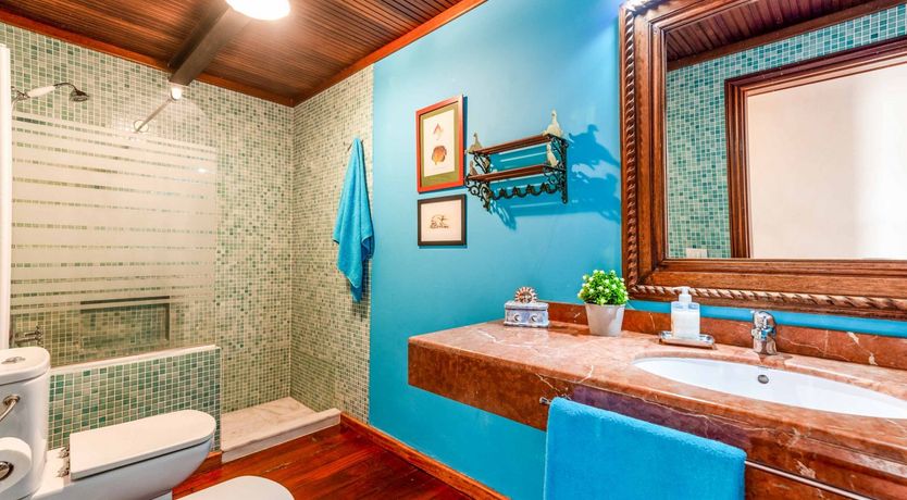 Photo of Carmen Canary