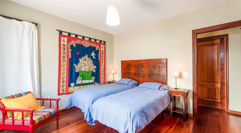 Photo of Carmen Canary