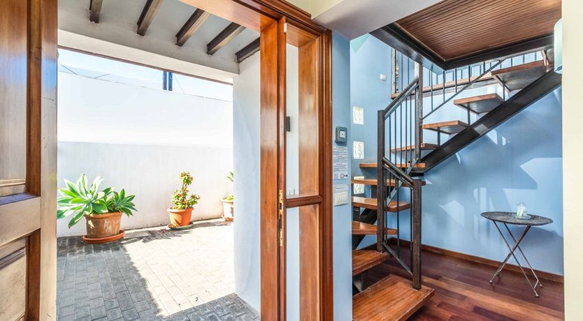 Photo of Carmen Canary