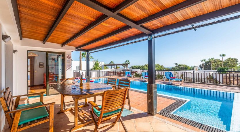 Photo of Carmen Canary