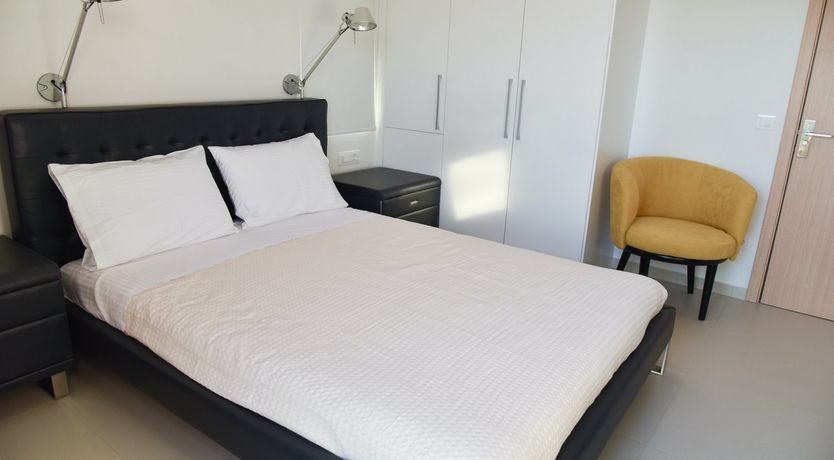 Photo of Golden Grecia