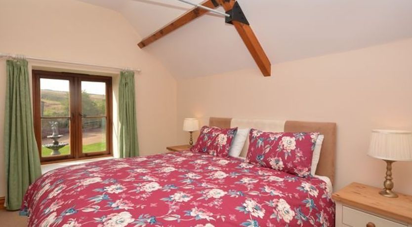 Photo of 4 Bed in Beggearnhuish