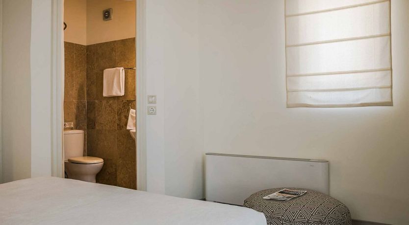 Photo of Penelope's Neighbour