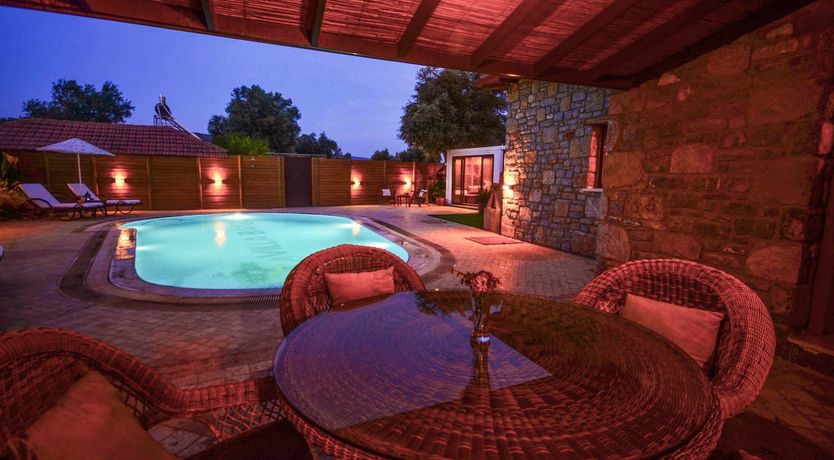 Photo of Cobbled & Cozy