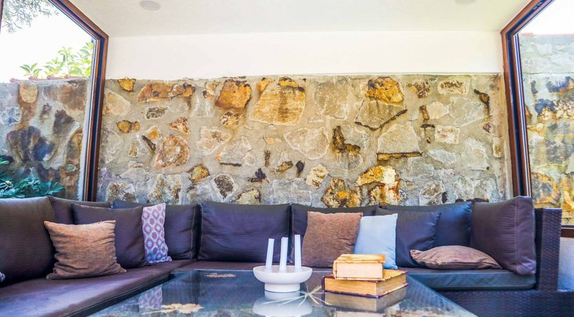 Photo of Cobbled & Cozy